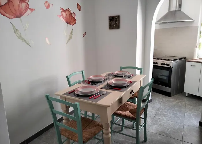 Ampio 97 Mq Con Garage Privato, A 2 Minuti Dal Centro Di 公寓