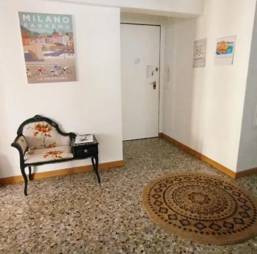 Ampio 97 Mq Con Garage Privato, A 2 Minuti Dal Centro Di